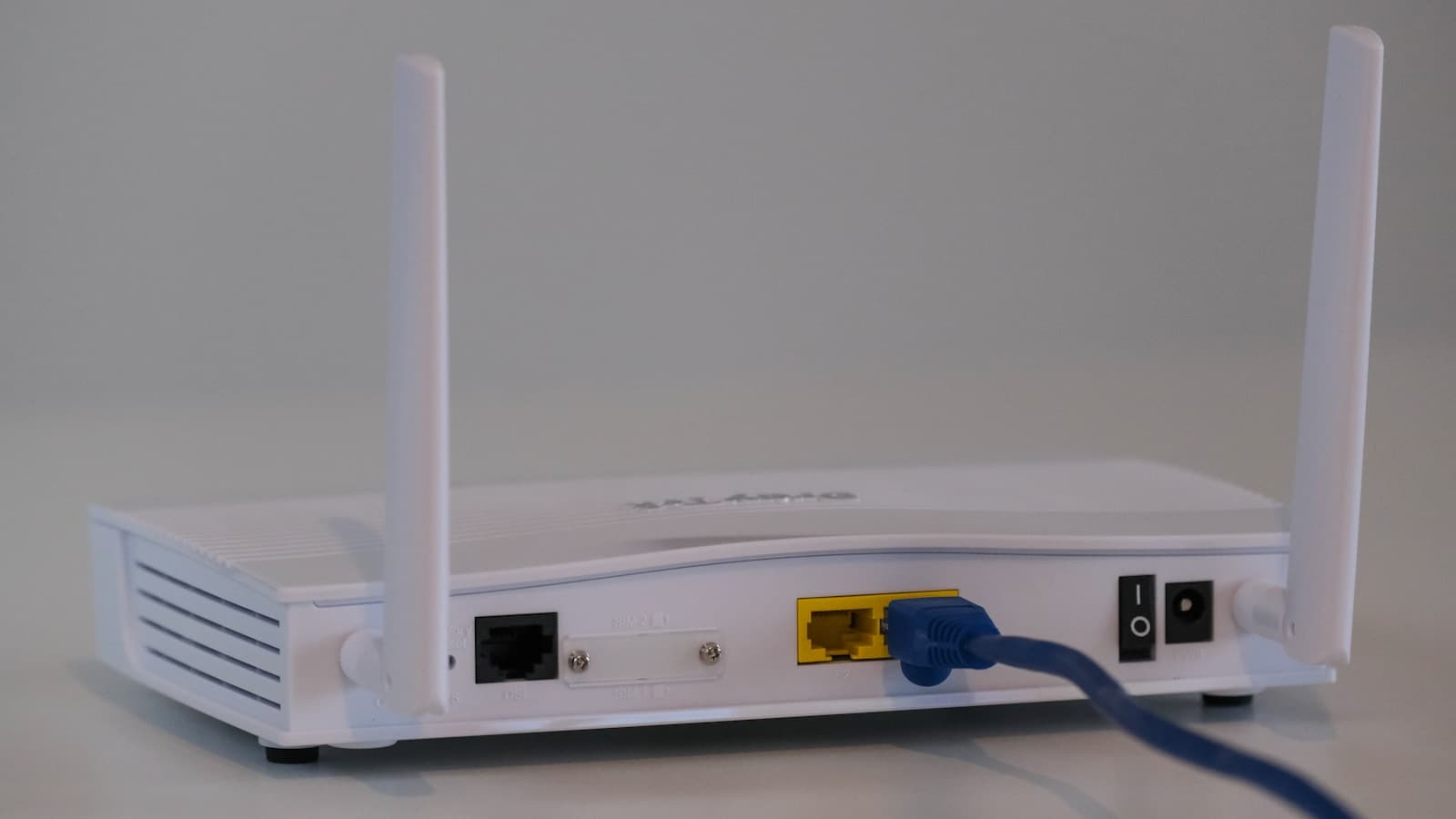 Best Wi-Fi Extenders UK (2026): Top Picks Tested