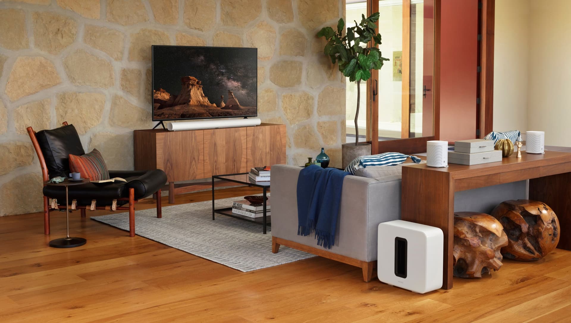 Sonos Arc Review UK: Is It Worth £899 in 2025?
