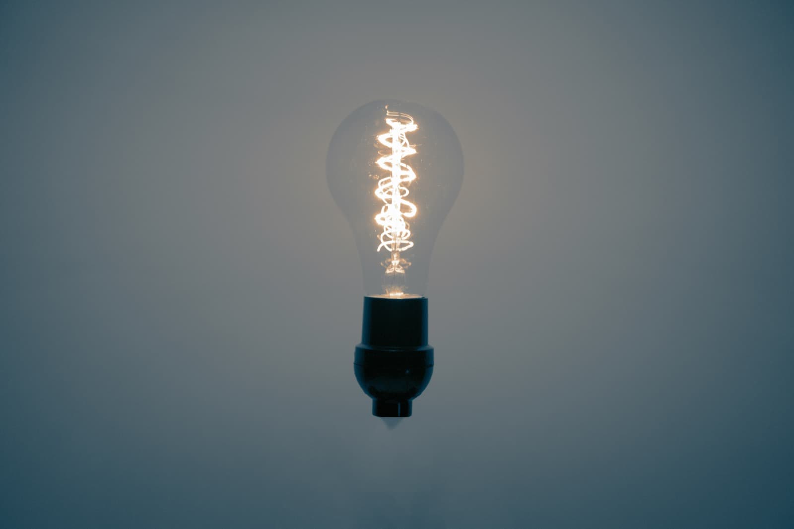 Kasa Smart Bulbs UK Review: KL125, KL135 & KL430