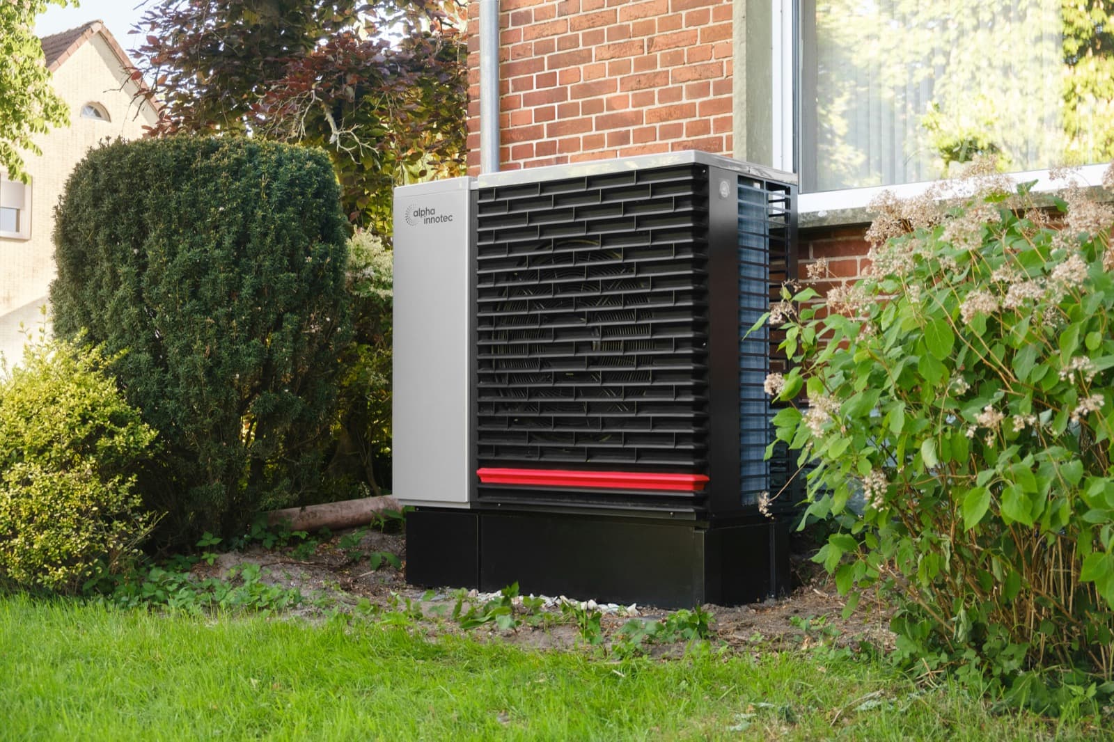Vaillant aroTHERM Plus Review: The UK's Top Heat Pump?