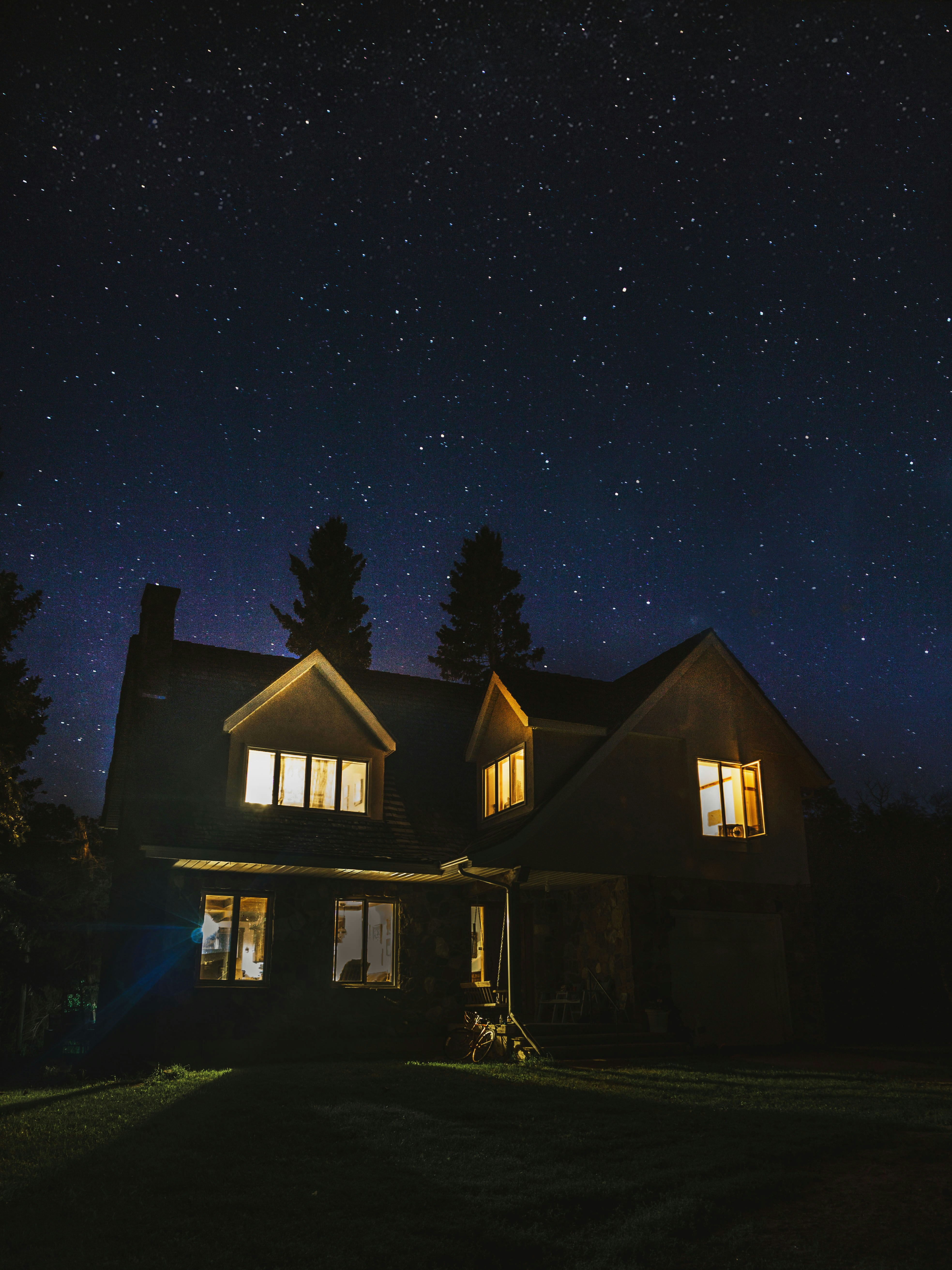 Best Smart Floodlights UK 2026: Top Picks for Security & Garden Lighting
