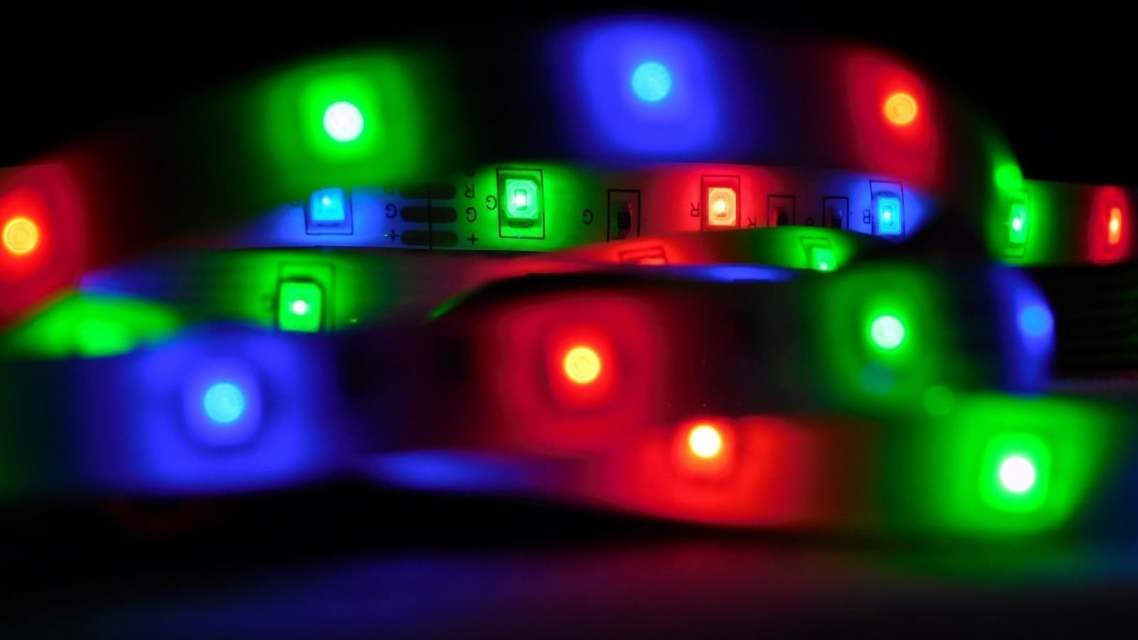 Philips Hue's IFA 2026 Lineup: Screen Sync Camera, New Lights, Nanoleaf