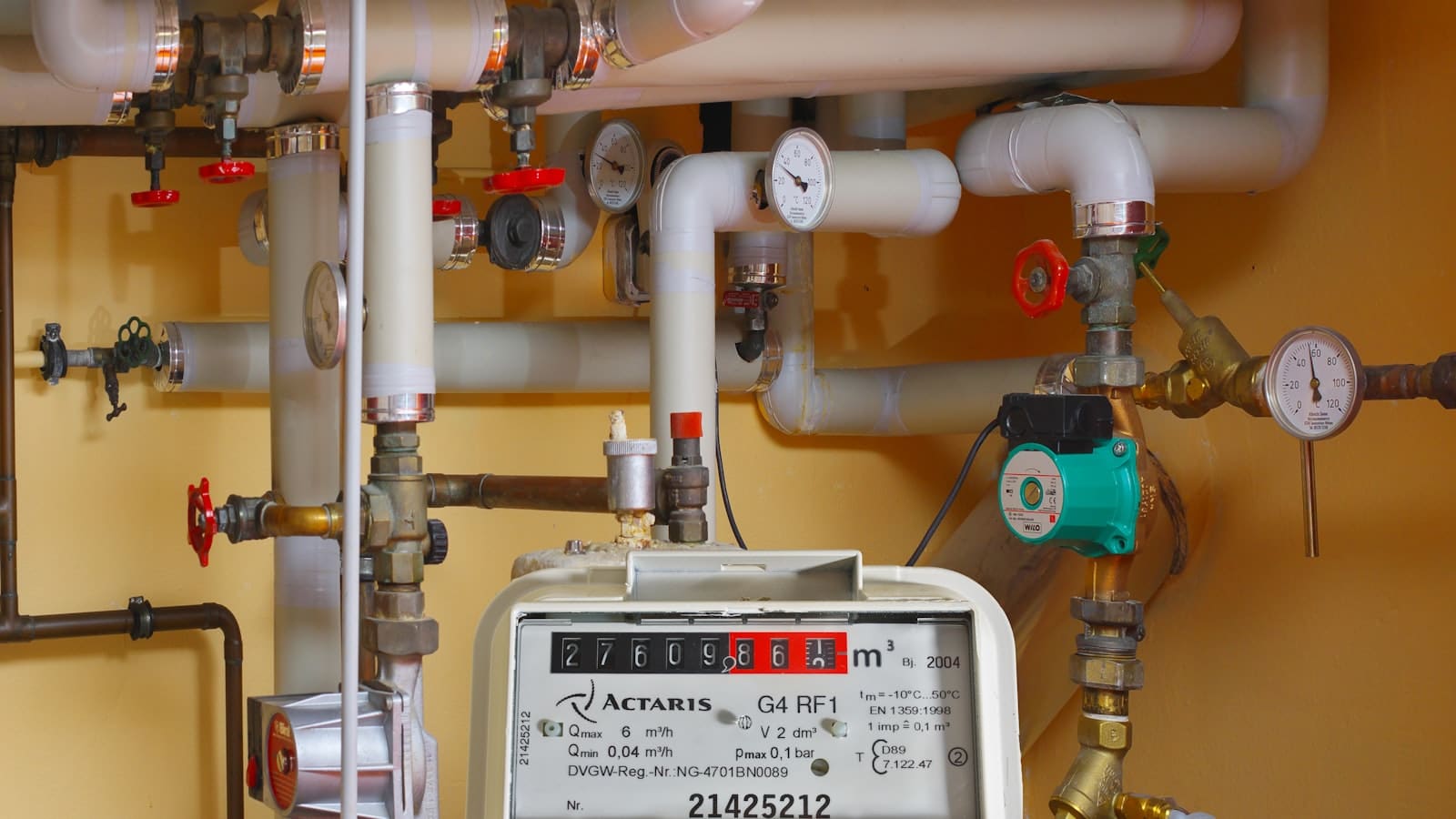 Vaillant Boiler Review UK: ecoTEC Plus Range, Prices & Warranty (2026)